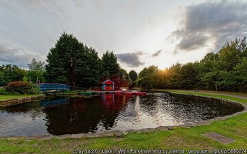 Attributed to whin park geograph 5886274 by valenta