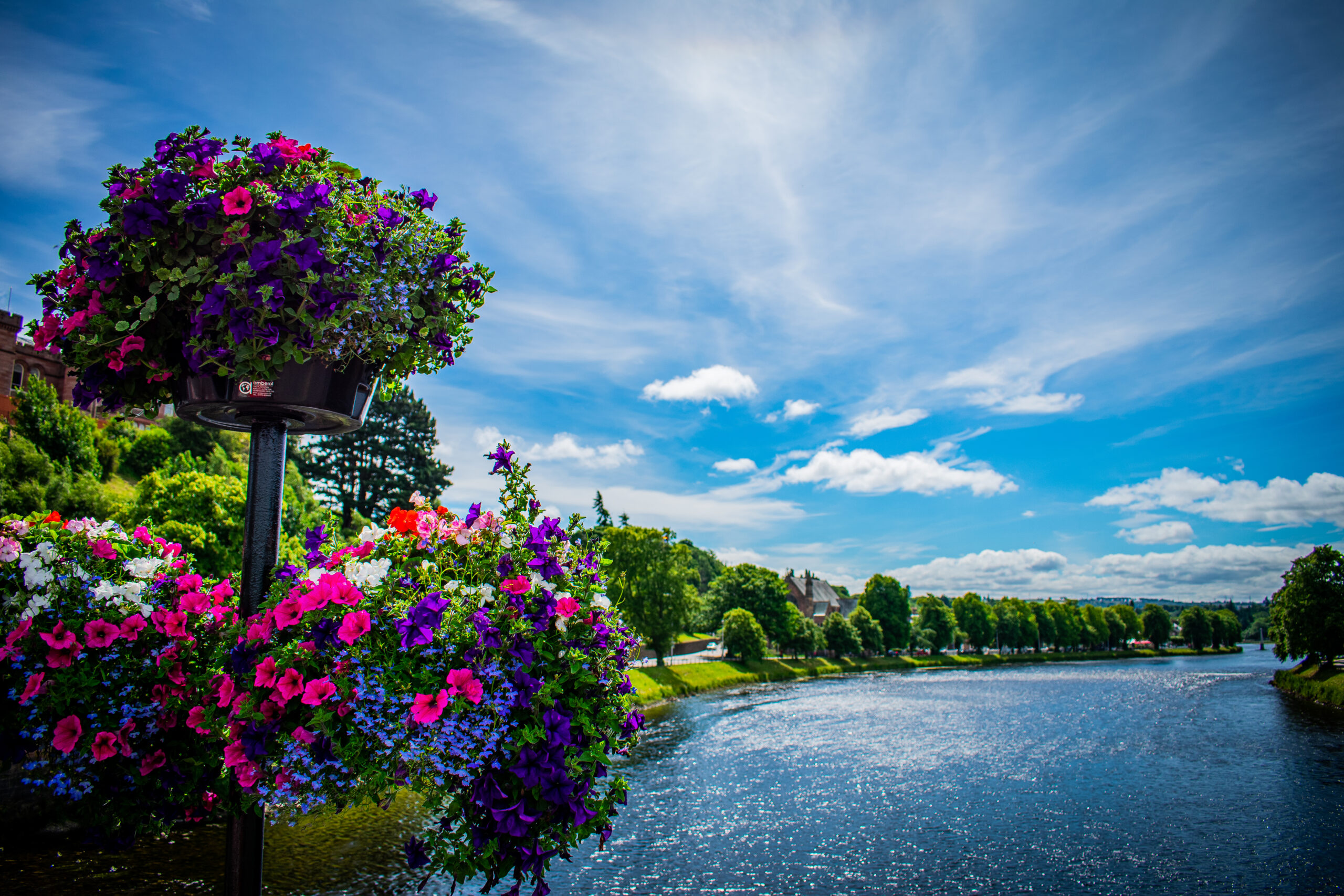 Viln Summer Inverness Over Rover Ness Dsc 0341 Scaled Enjoy a relaxed morning with room service and river views.