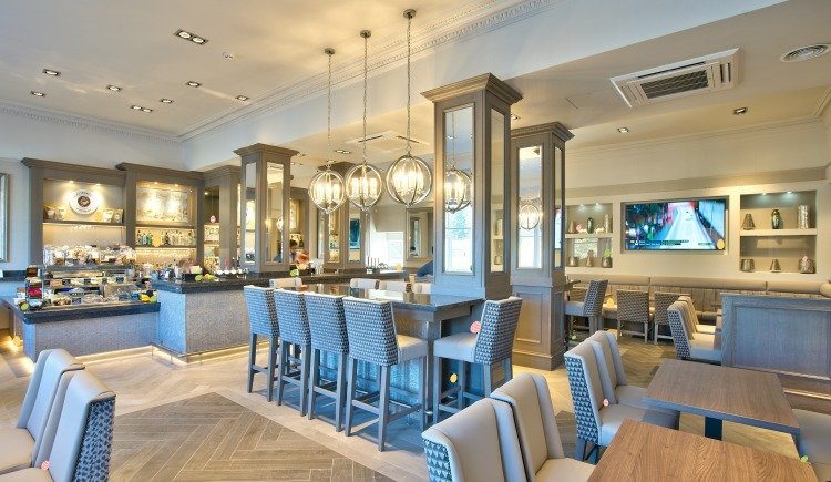 Win Hot Spring Break New Brasserie Bar Win hot spring break new brasserie bar
