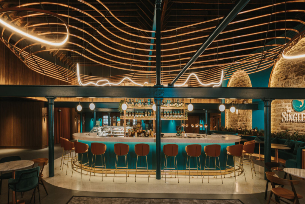 1024 x 684 Glen Ord Bar