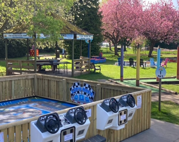 750 X 595 Inv Crazy Golf Spring Colour 750 x 595 inv crazy golf spring colour